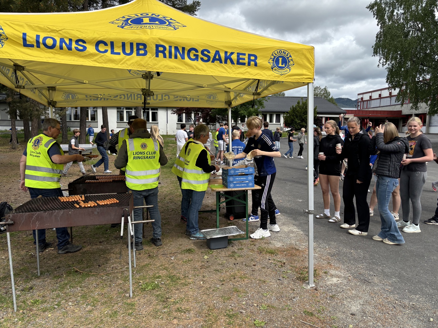 Takk til Moelv ungdomsskole – grillfest i dag!